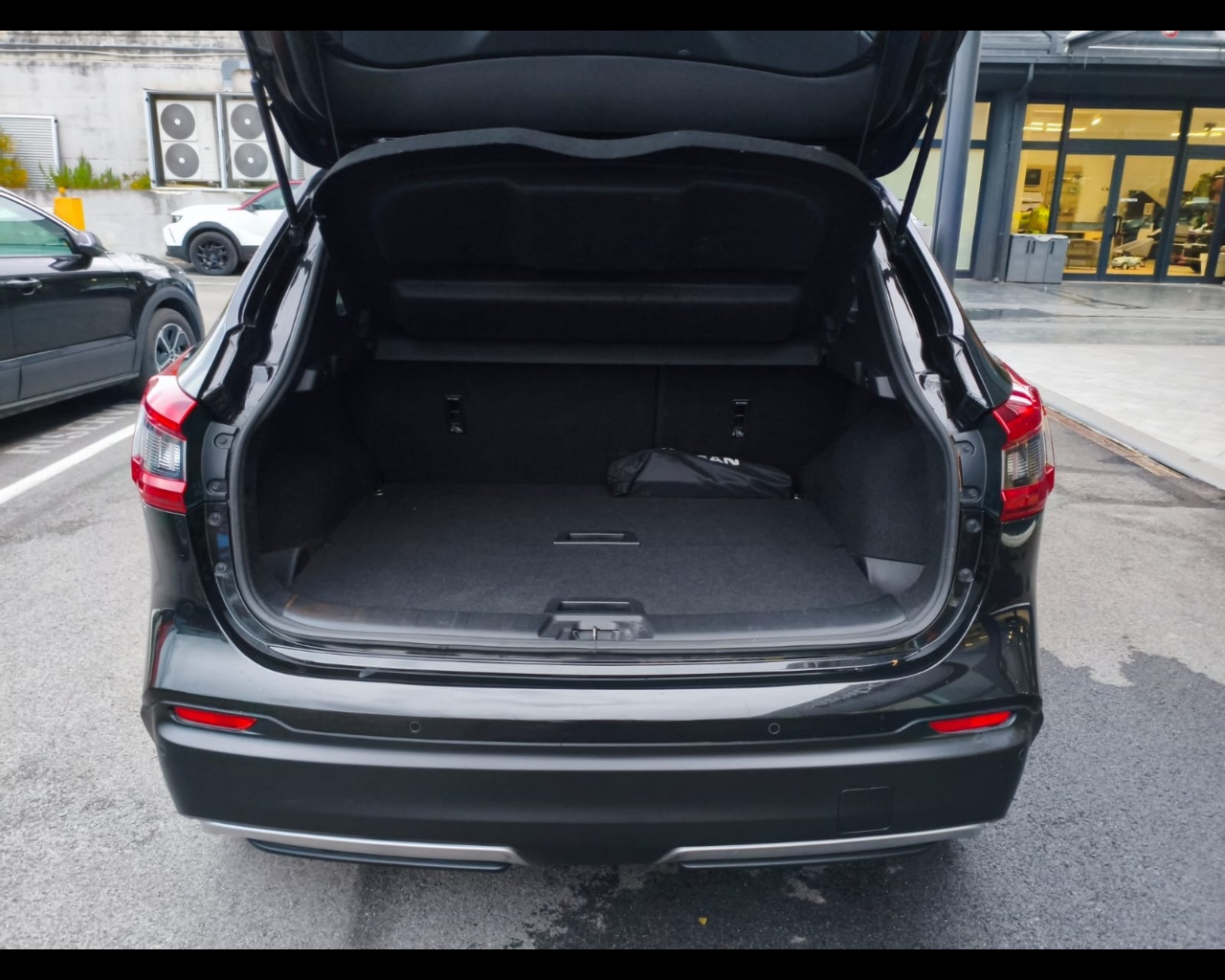 Foto NISSAN Qashqai 1.7 dci N-Connecta 150cv