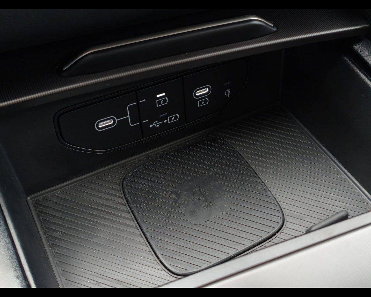 Foto KIA SPORTAGE PE 1.6 DS MH DCT GTL SR BC