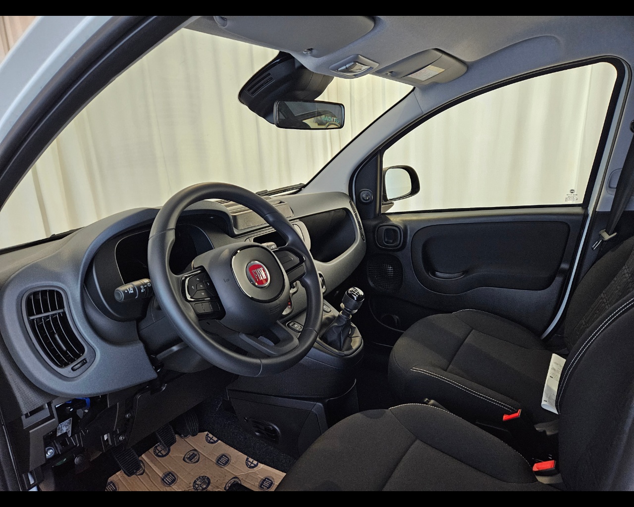 FIAT Panda Van Series 9 Panda 1.0 Hybrid S&S 70cv E6.4 – 2 Posti Ibrido benzina Aziendale - 4