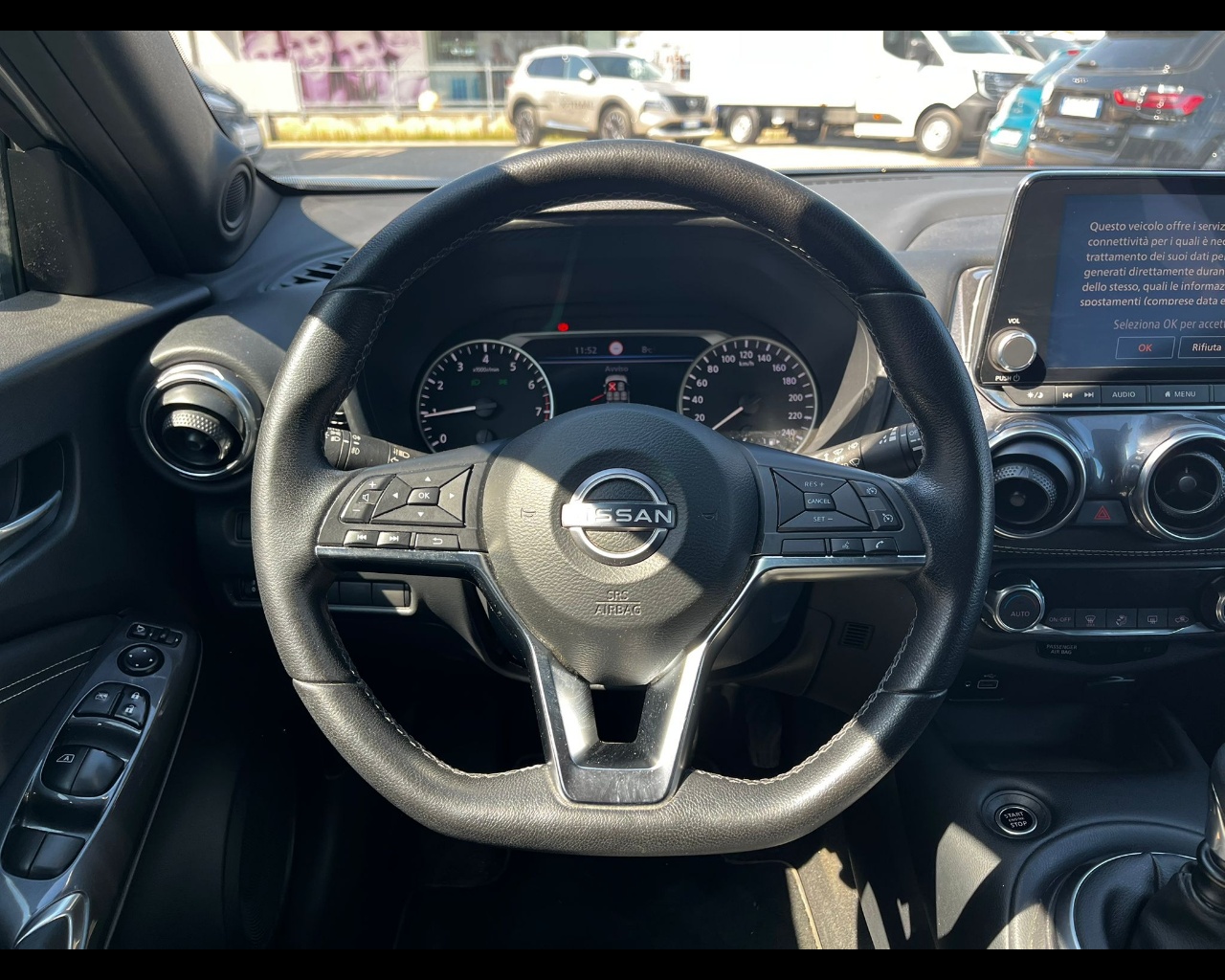 Foto NISSAN Juke 1.0 dig-t N-Connecta 114cv