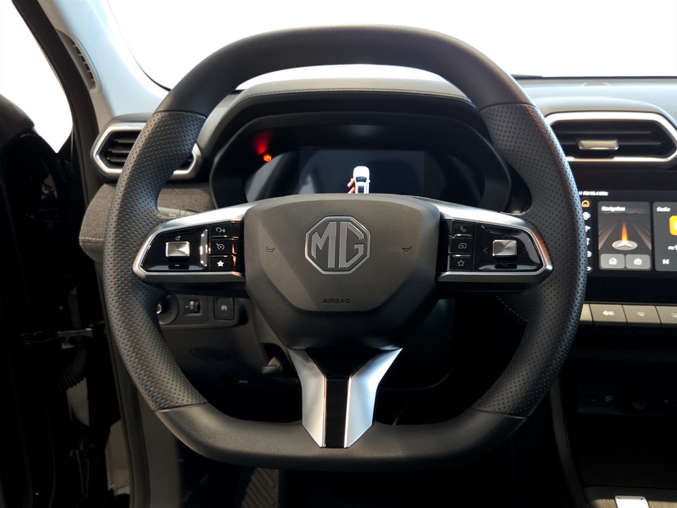 MG ZS 1.5 Comfort Benzina km0 - 11