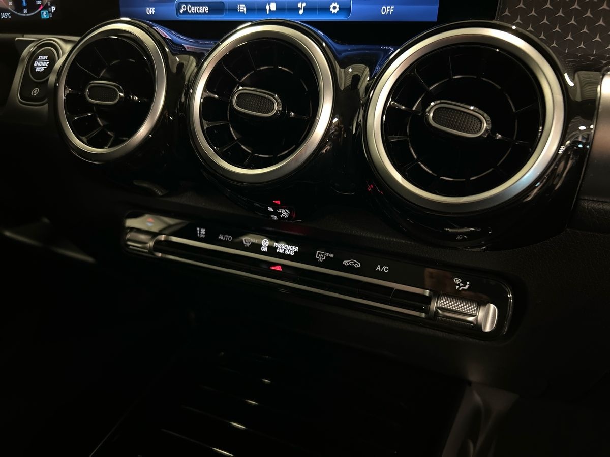 Mercedes GLB GLB 180 d Progressive Advanced auto - 14