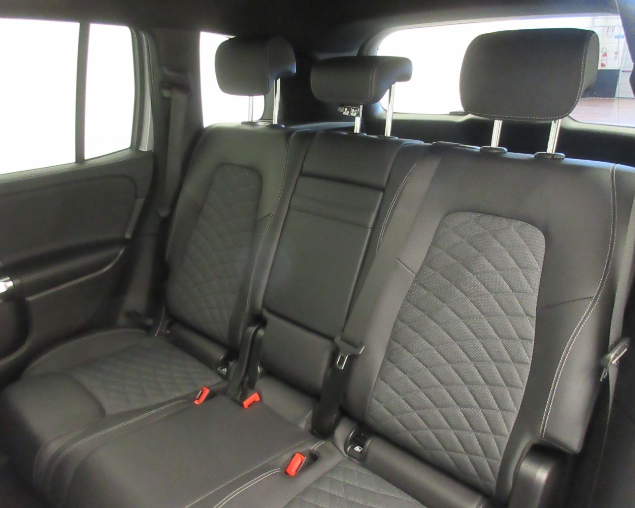 Mercedes GLB GLB 180 D Sport Plus 8G-DCT - 13
