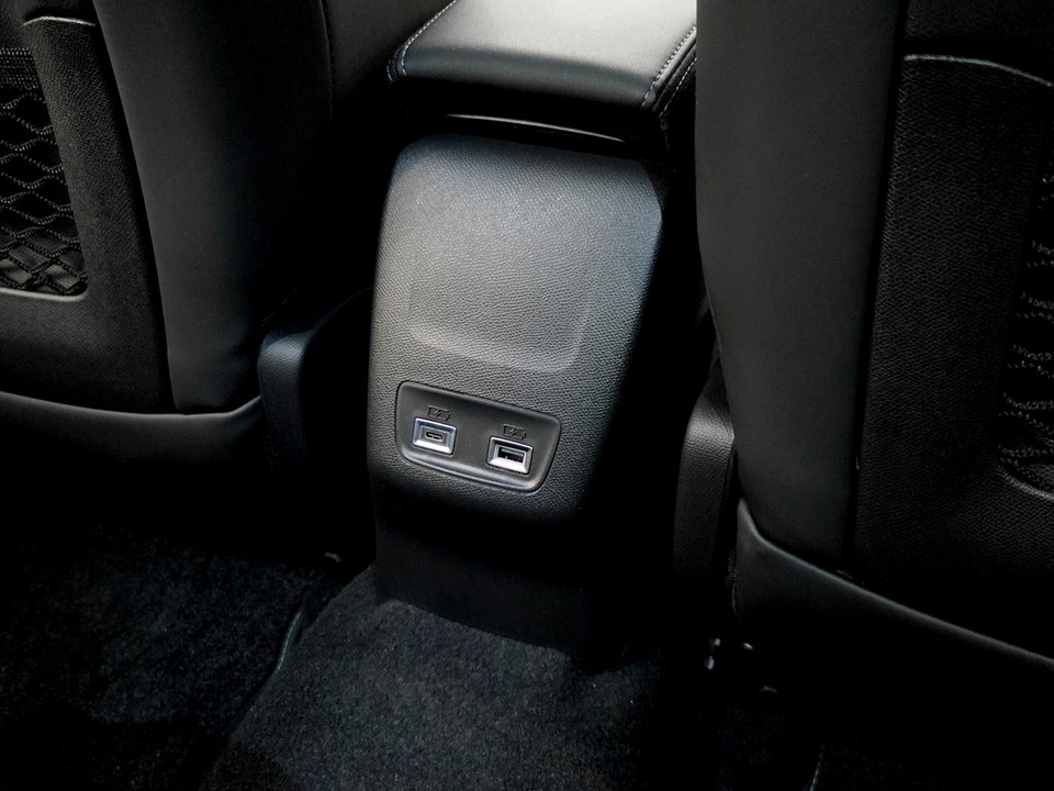 PEUGEOT 2008 GT Hybrid 145 e-DCS6 Ibrida km0 - 17