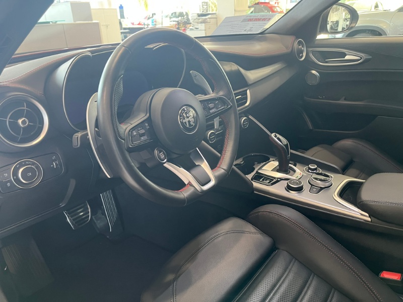 ALFA ROMEO – Giulia 2.0 Turbo 280 CV AT8 AWD Q4 Competizione