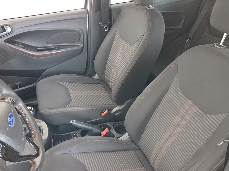 FORD Ka + active 1.2 s&s 85cv Benzina usato - 6