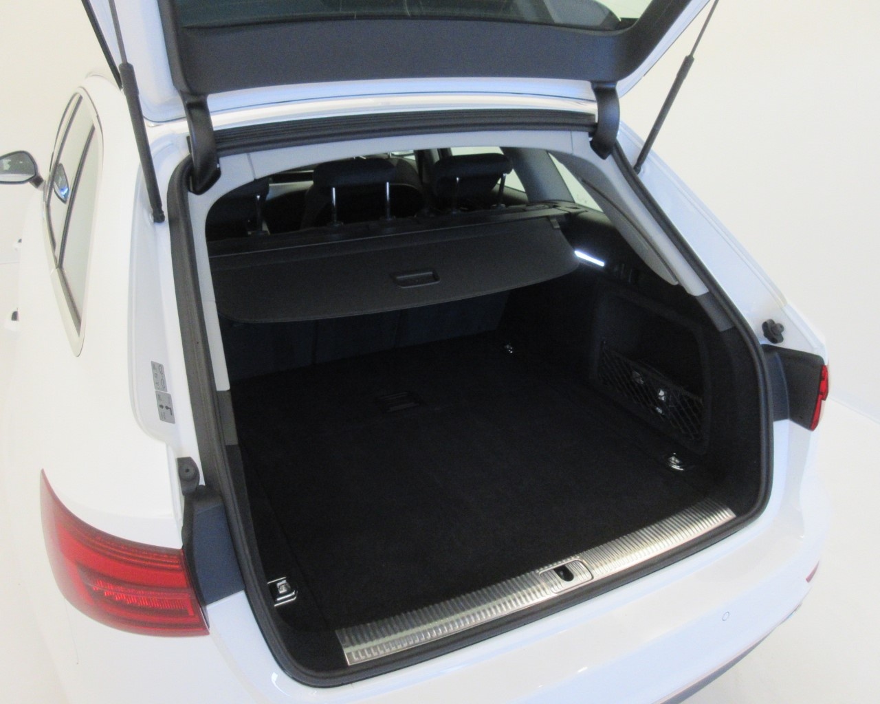 Audi A4 A4 Avant 2.0 TFSI g-tron 170cv Business Sport - 9