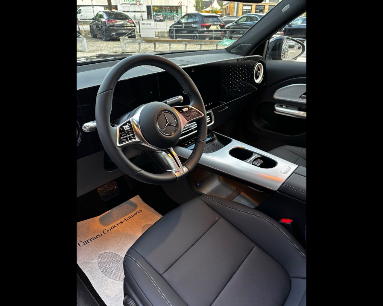 Mercedes GLB Elettrica GLB 250+ con tecnologia EQ Advanced Plus - 9