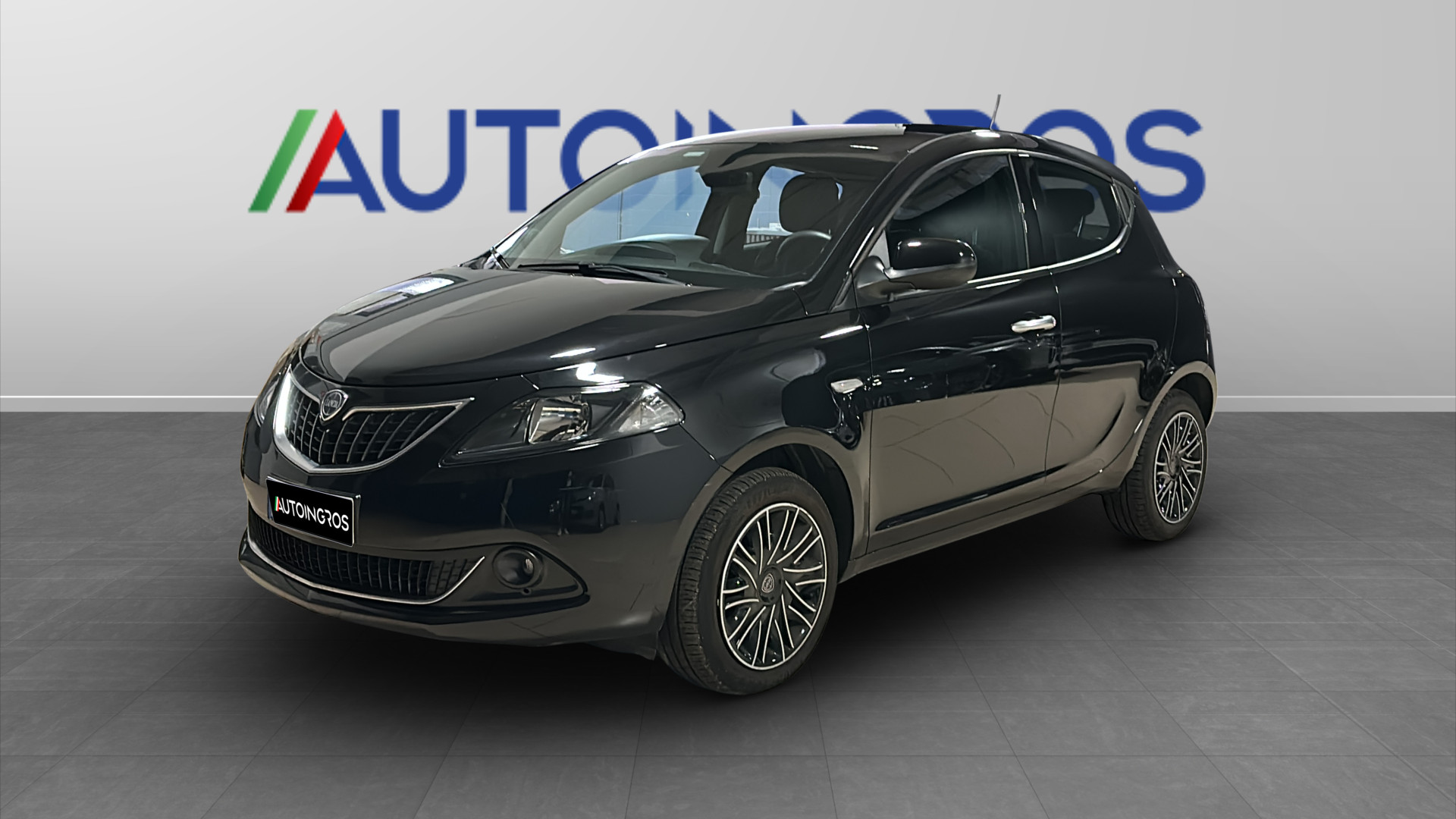 LANCIA Ypsilon Ypsilon 1.0 firefly hybrid Gold s&s 70cv 5p.ti