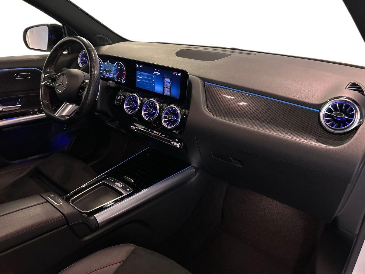 Mercedes  GLA 180 D AMG Line Advanced Plus 8G-DCT - 15