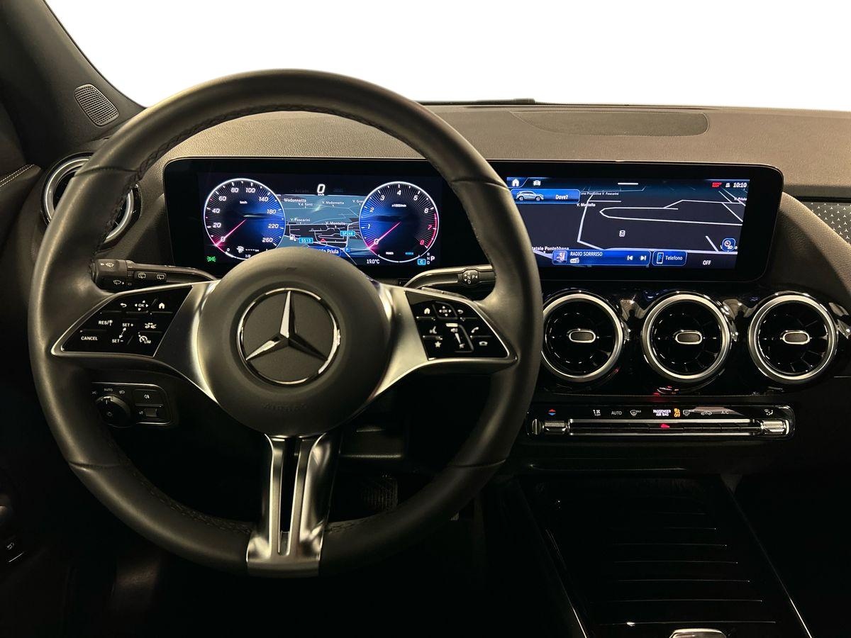 Mercedes  GLA 180 Progressive Advanced auto - 11