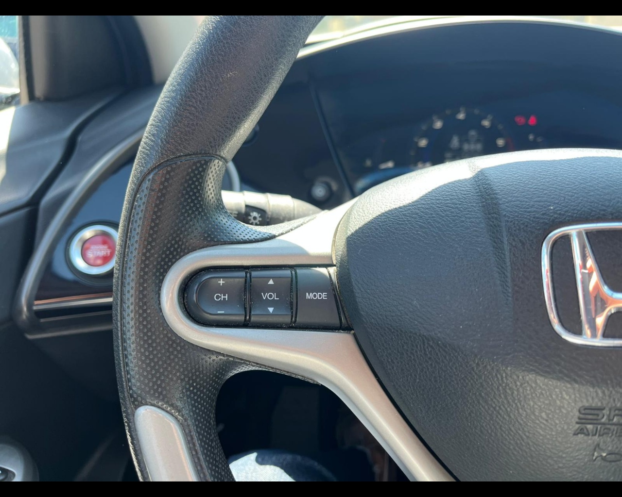 Foto HONDA Civic 5p 1.4 i-dsi Elegance LE (sport)