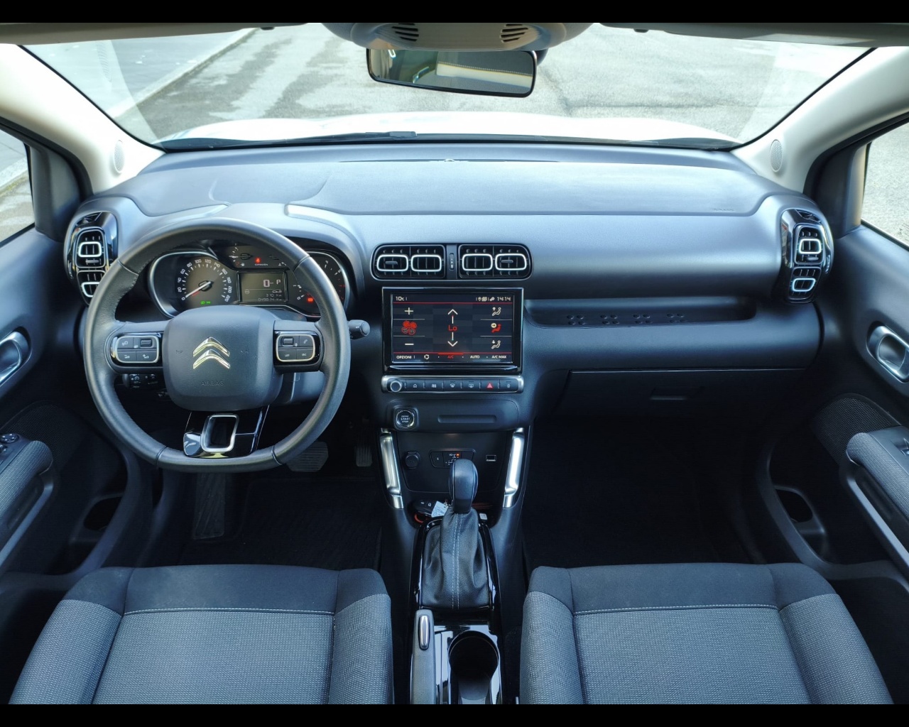 Foto CITROEN C3 Aircross 1.2 puretech Shine s&s 130cv eat6