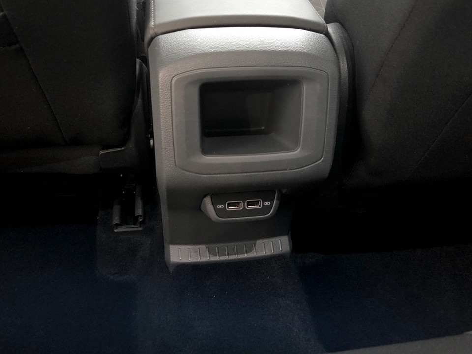 VOLKSWAGEN T-Cross 1.0 tsi First Edition 115cv Benzina usato - 17