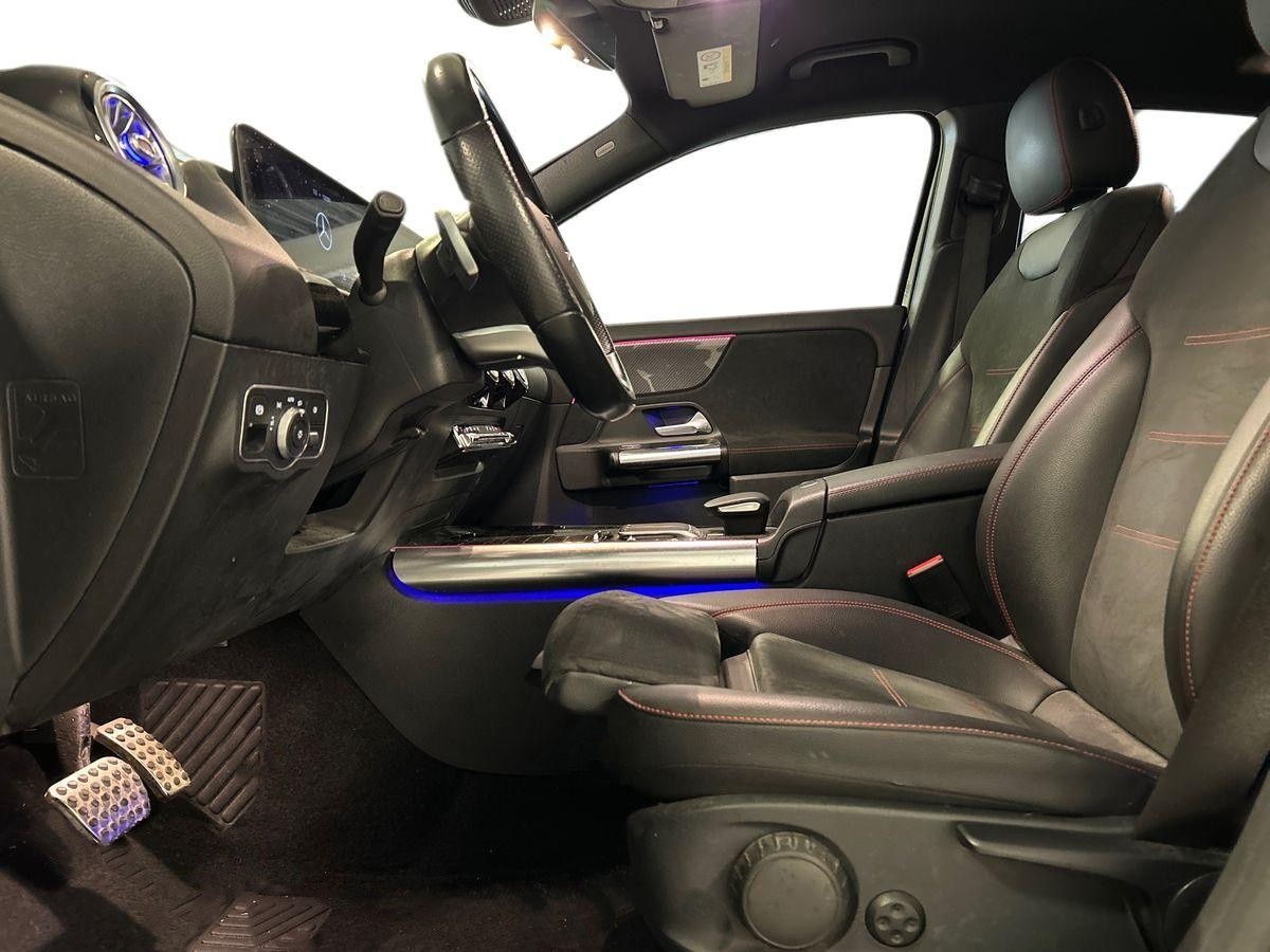 Mercedes GLA GLA 200 D Premium 4Matic 8G-DCT - 10