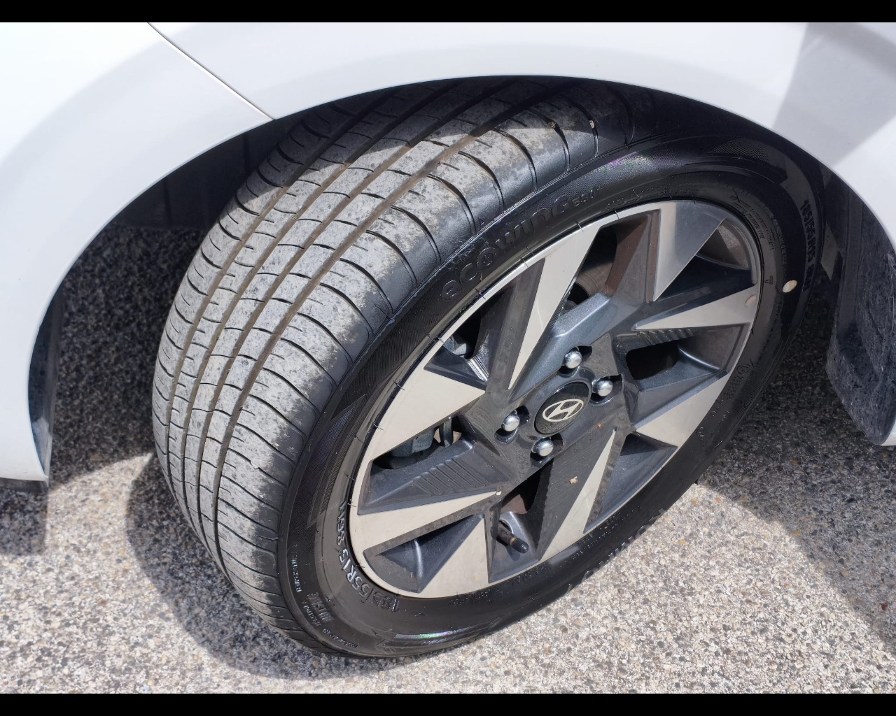 Foto HYUNDAI i10 1.0 mpi Connectline 63cv