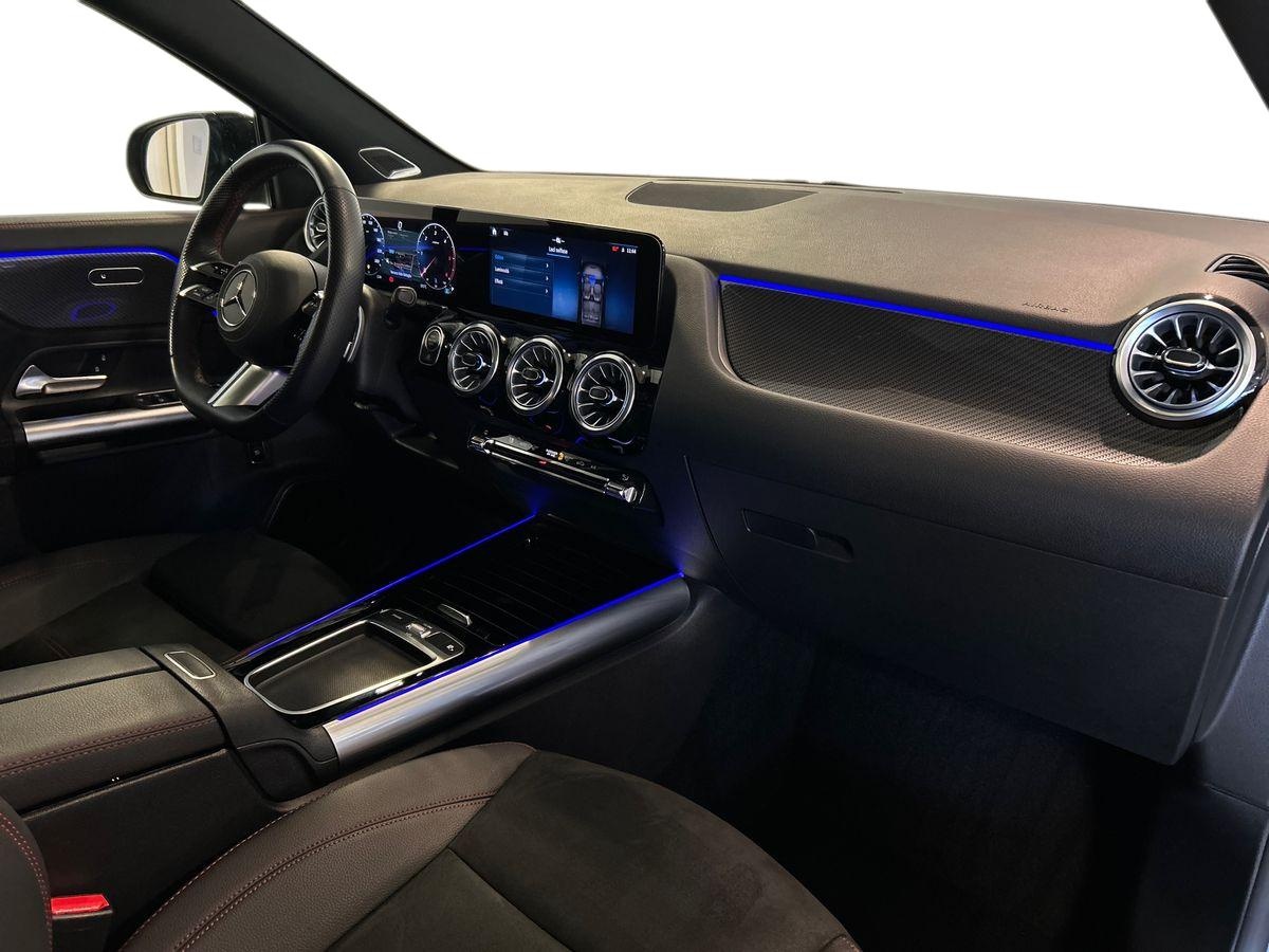 Mercedes  GLA 200 D AMG Line Premium 4Matic 8G-DCT - 15