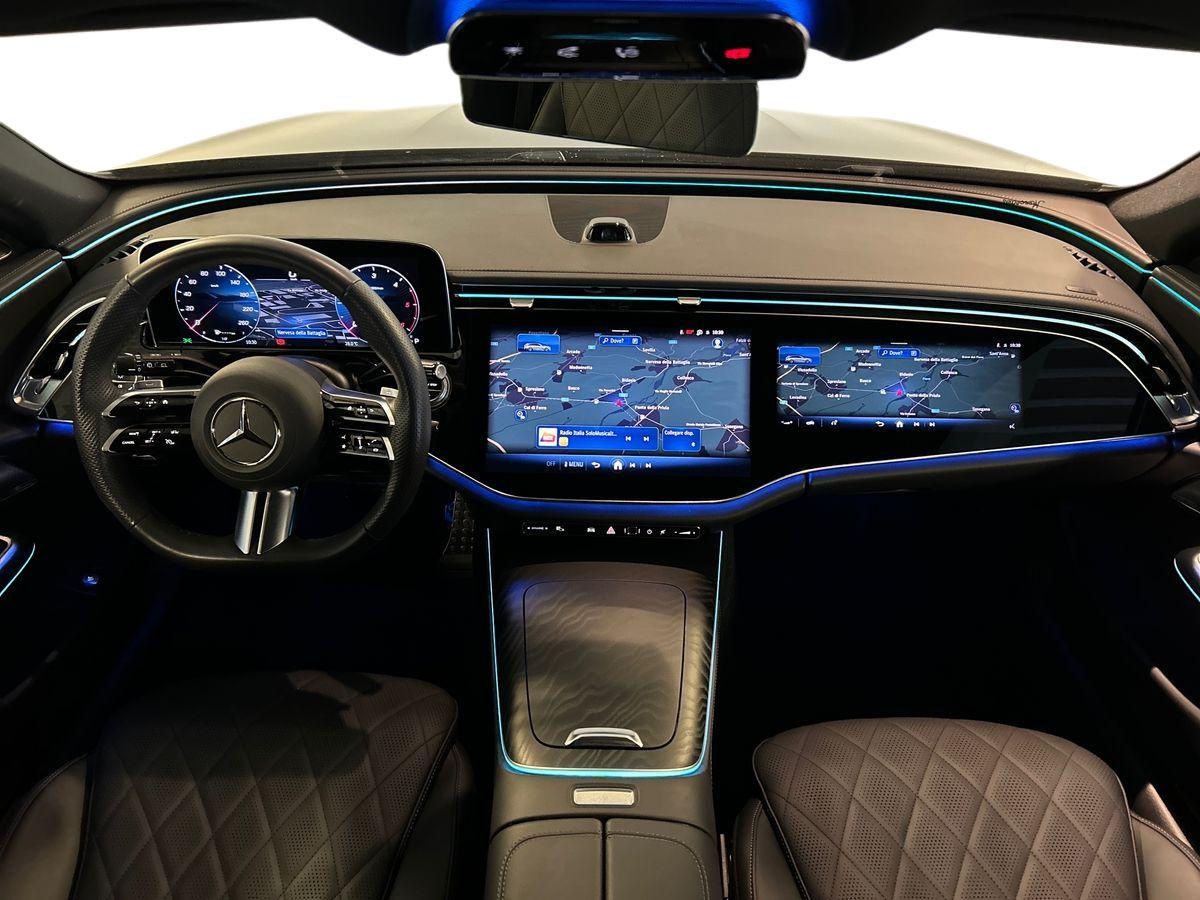 Mercedes Classe E Station Wagon Classe E Station Wagon 220 d AMG Line Premium 4Matic 9G-Tronic - 9