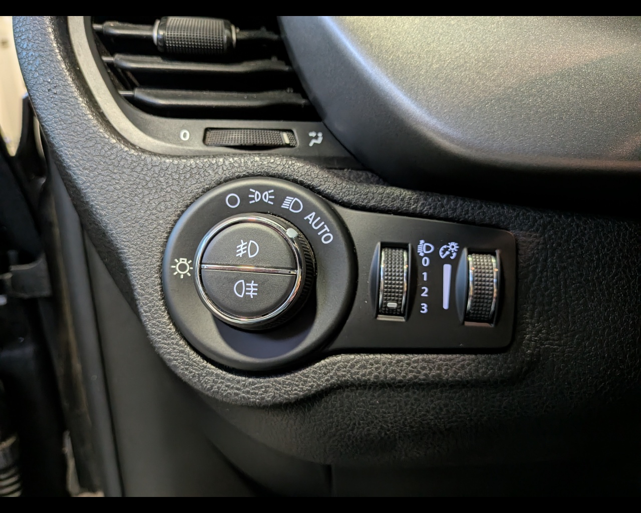 Foto FIAT 500X 1.6 mjt Sport 4x2 120cv 