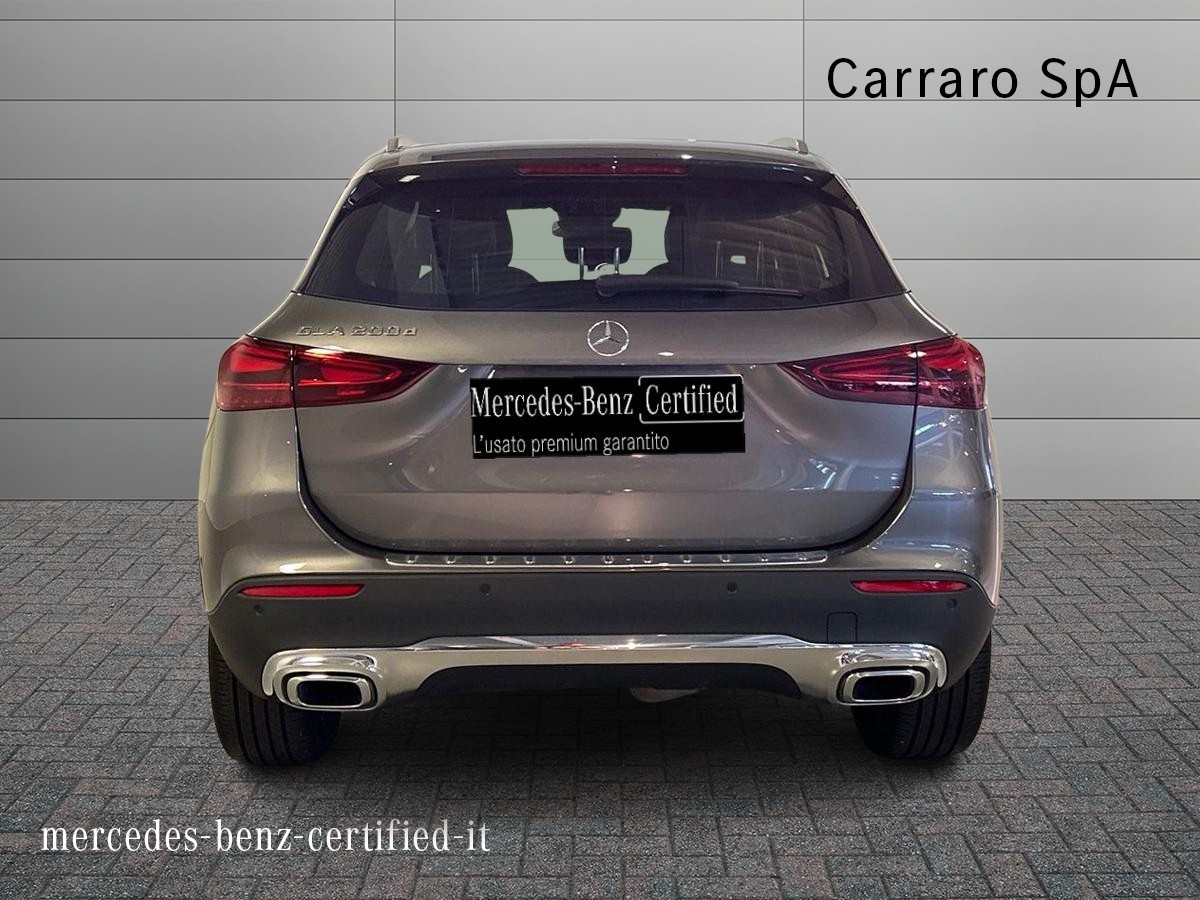 Mercedes GLA 200 D Advanced 8G-DCT - 4