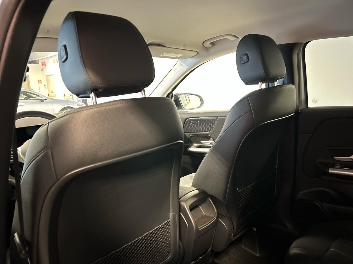 Mercedes  GLA 180 Progressive Advanced 7G-DCT - 18