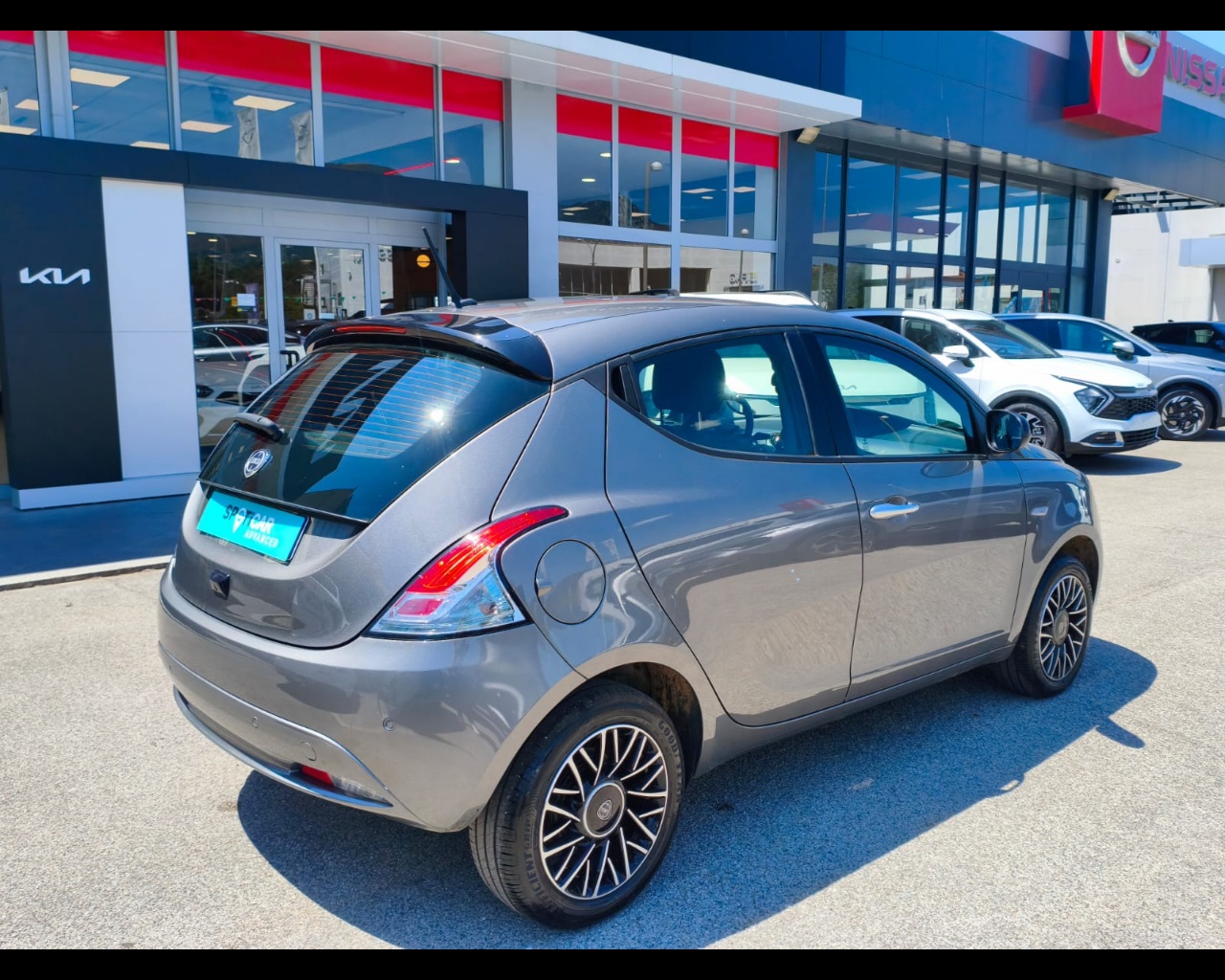 Foto LANCIA Ypsilon 1.0 firefly hybrid Platino s&s 70cv