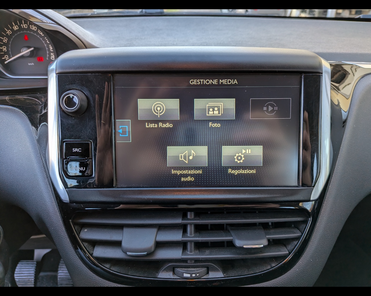 Foto PEUGEOT 208 5p 1.6 bluehdi Active 75cv