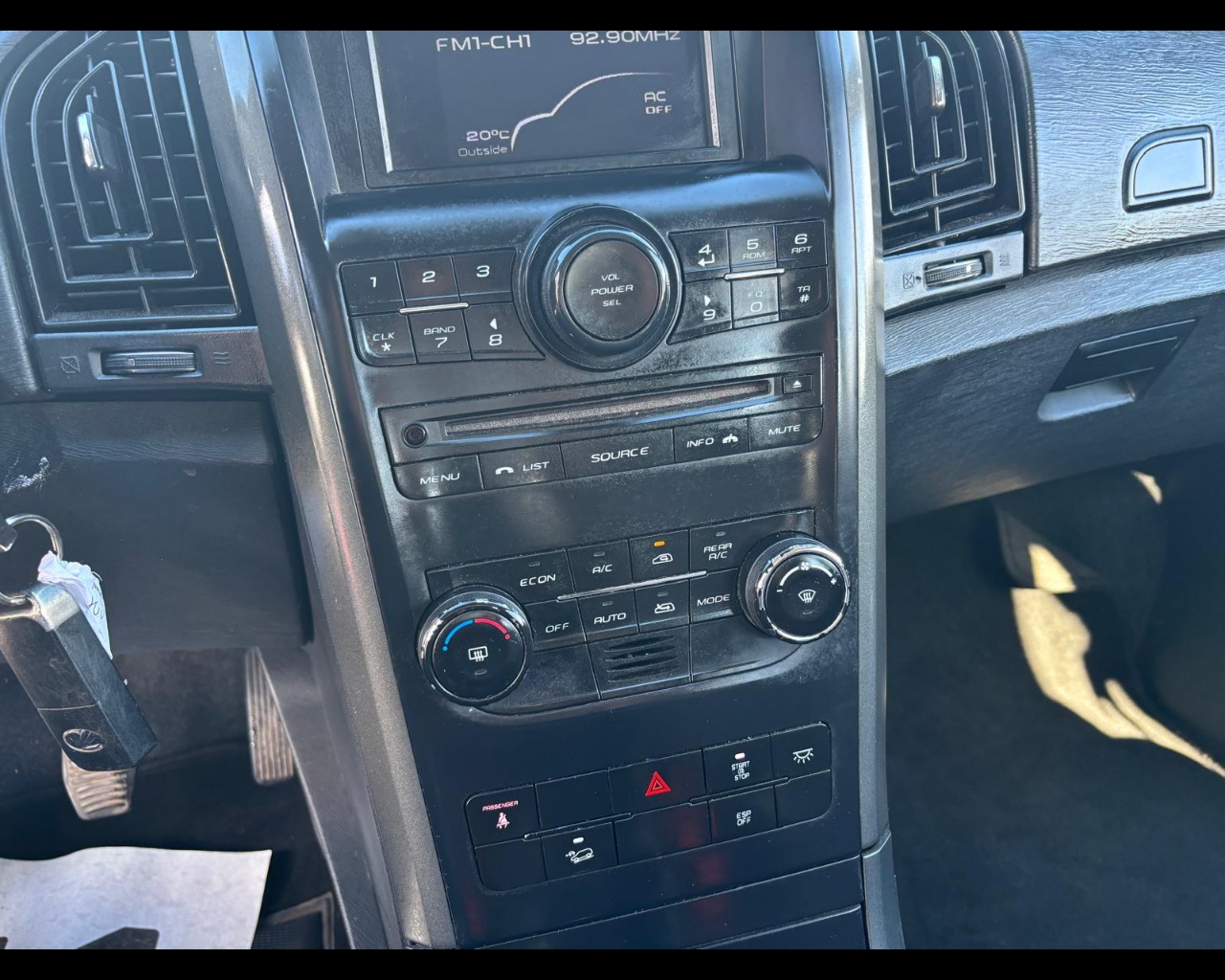 Foto MAHINDRA XUV500 2.2 16v W8 fwd 7p.ti M1 E6