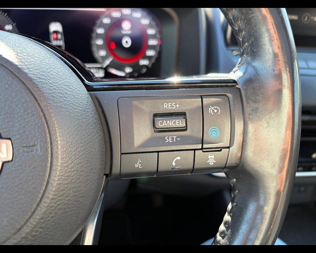 Foto NISSAN Qashqai 1.5 e-power Tekna 2wd