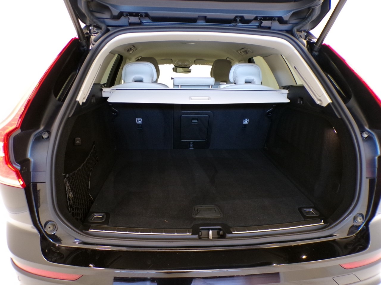 Volvo XC60 XC60 2.0 B4 Plus Dark AWD automatico - 9
