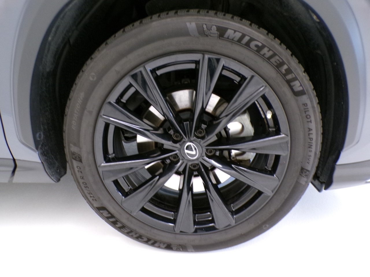 Lexus NX NX 450+ 2.5 Plug-in F-Sport 4WD e-CVT - 4