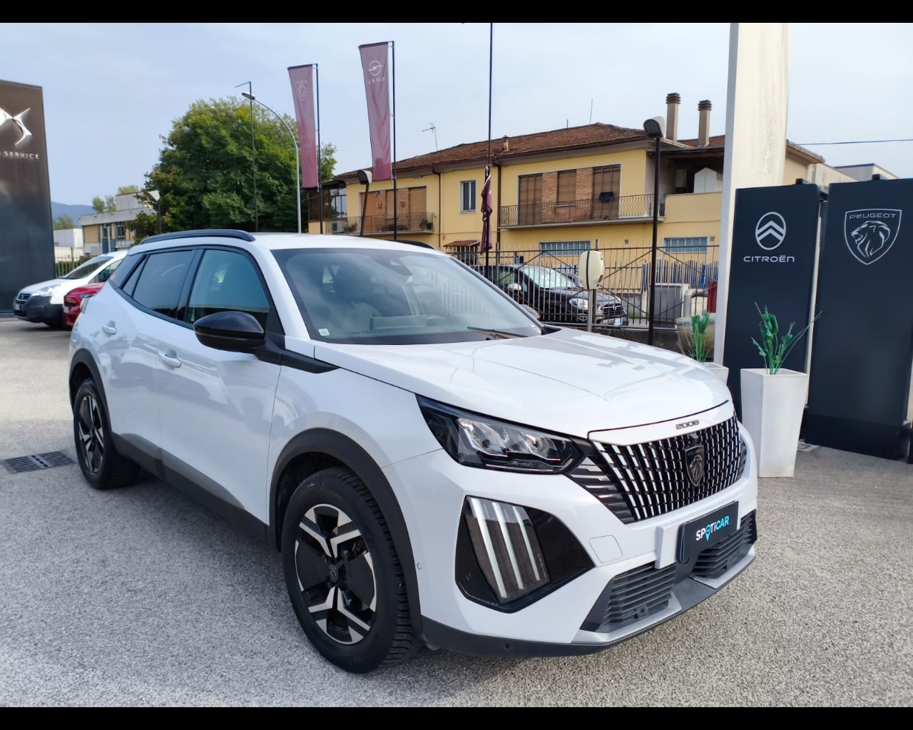 Foto PEUGEOT 2008 1.5 bluehdi Allure s&s 130cv eat8