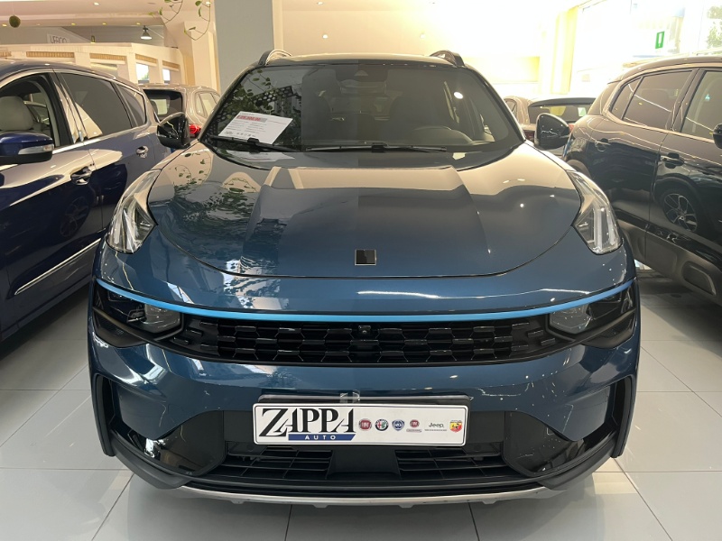 LYNK&CO – 01 PHEV