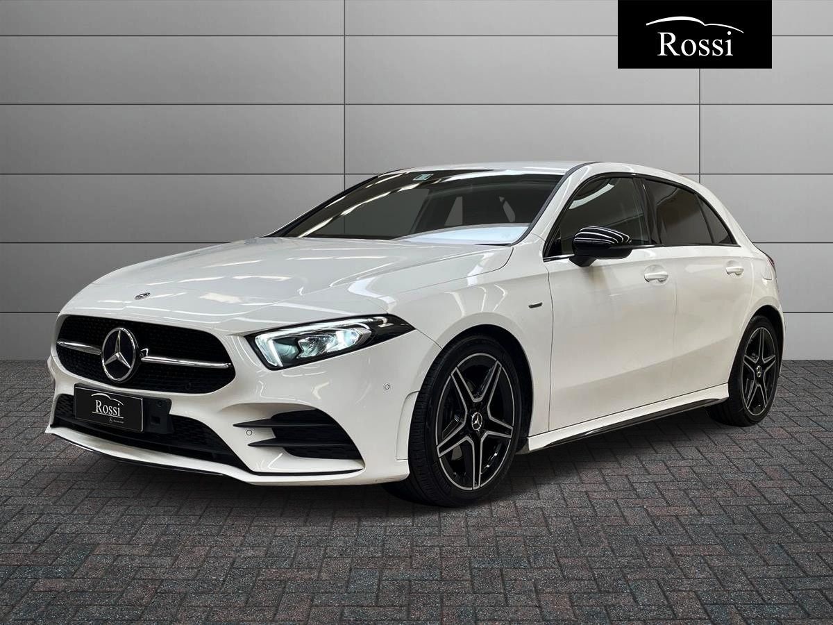 Classe A – W177 2018 – A 180 d Premium Night edition auto