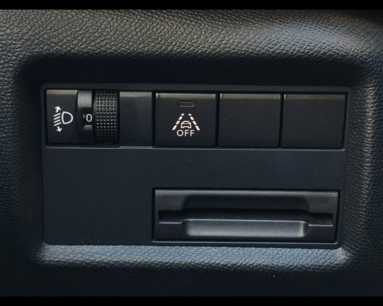 Foto CITROEN C5 Aircross 1.5 bluehdi Shine s&s 130cv eat8