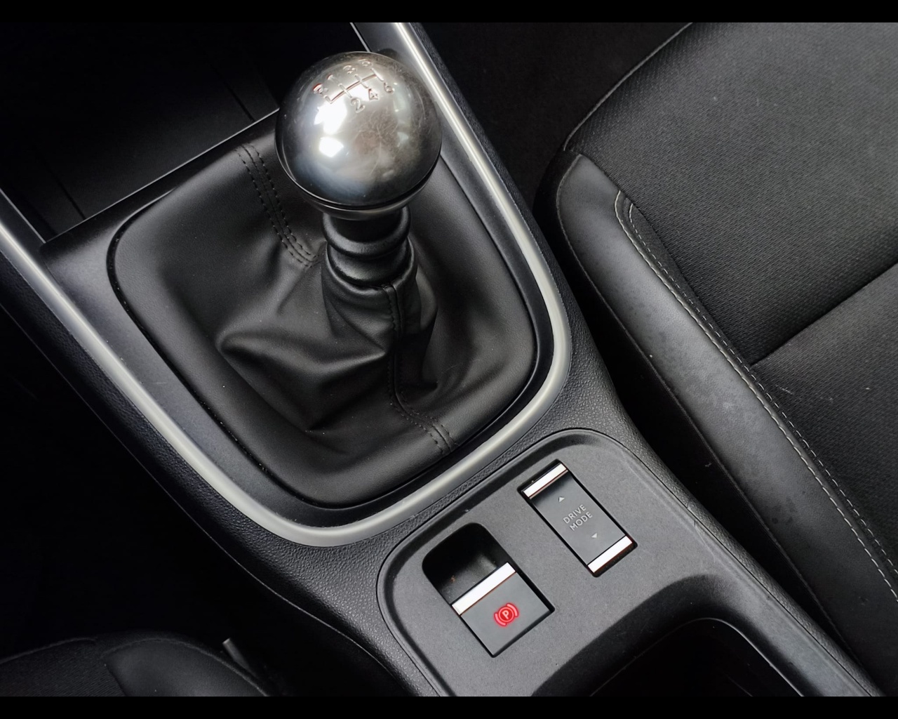 Foto JEEP Avenger 1.2 turbo Altitude fwd 100cv