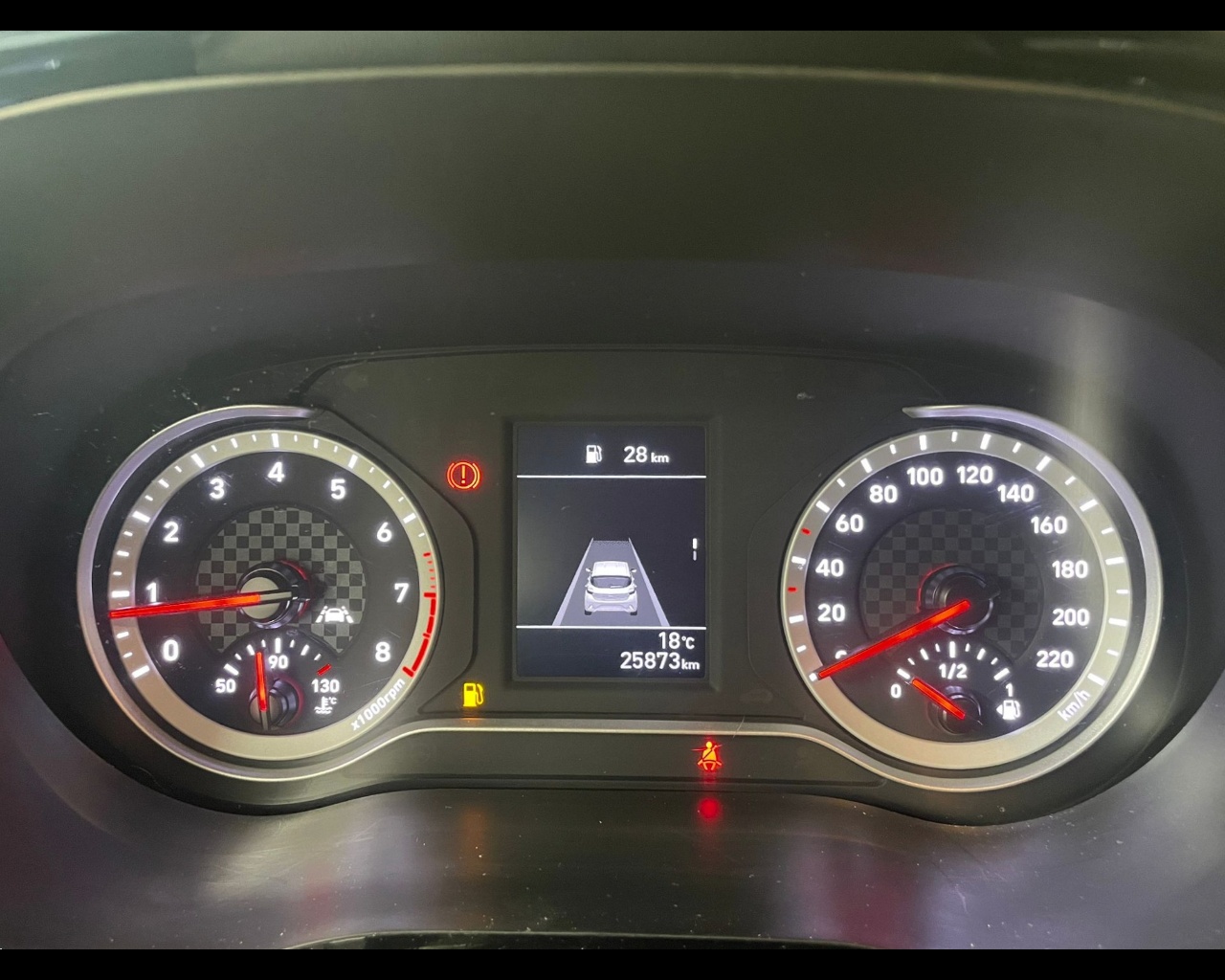 Foto HYUNDAI i10 1.0 mpi Tech Connect Pack