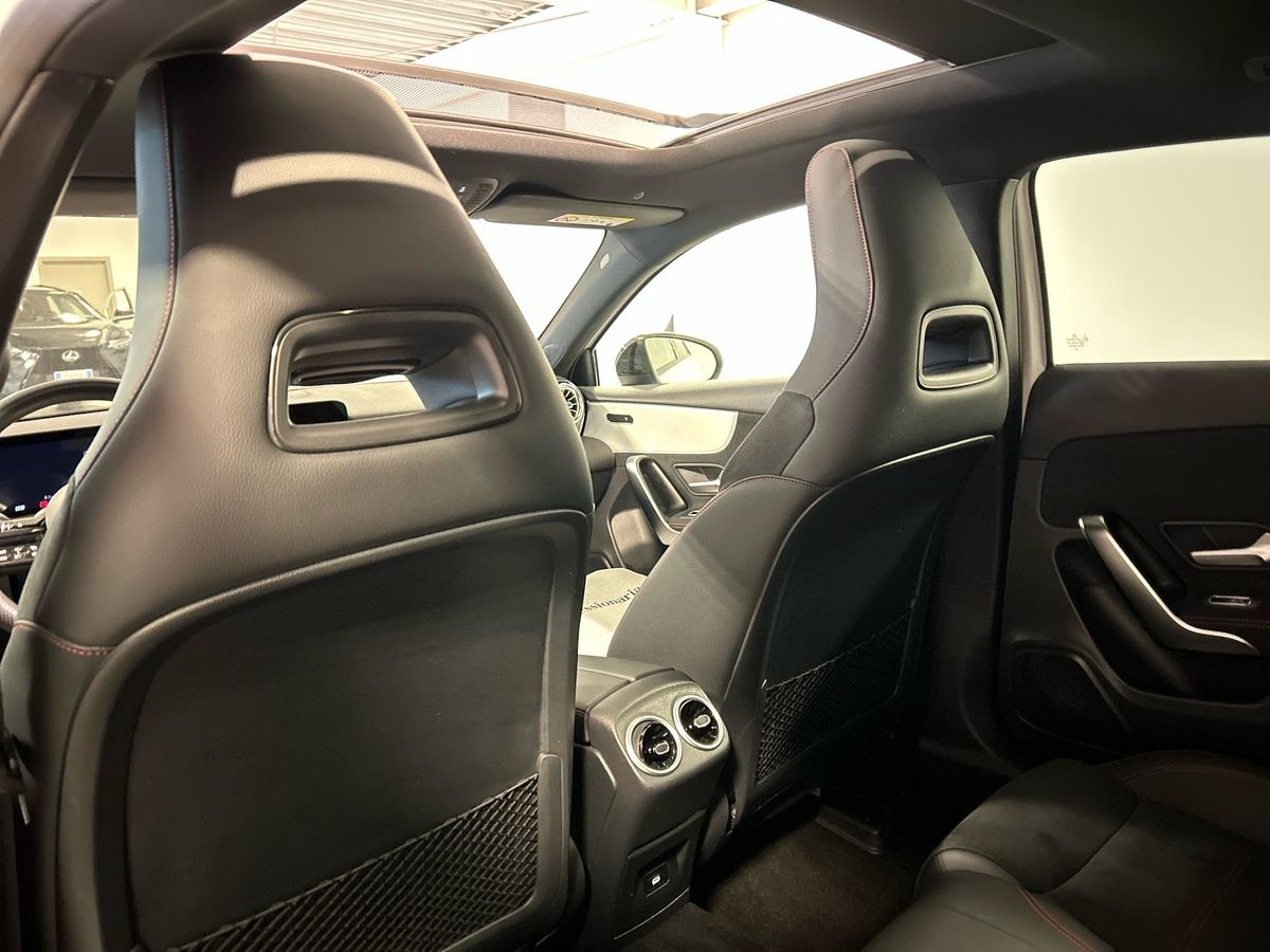 Mercedes  Classe A 180 D Advanced Plus AMG Line 8G-DCT - 18