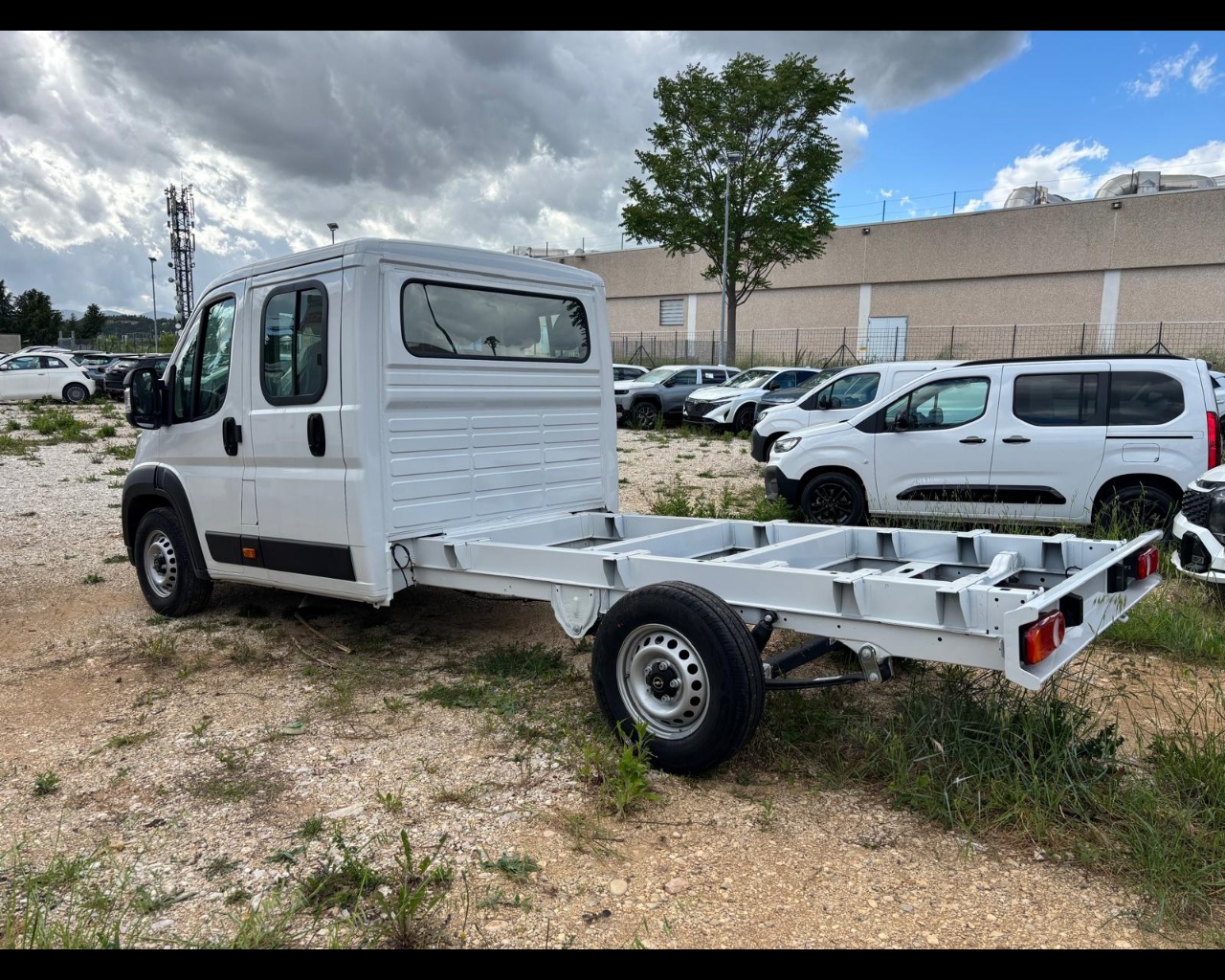 Foto OPEL Movano Autotelaio 35 Heavy L4 Doppia Cabina 2.2 Bl