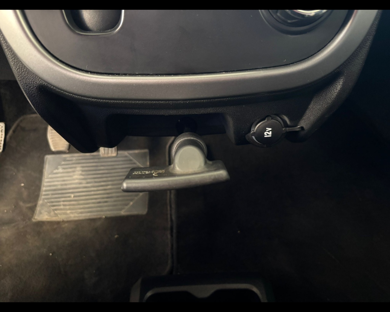 Foto MAHINDRA KUV100 1.2 K6+