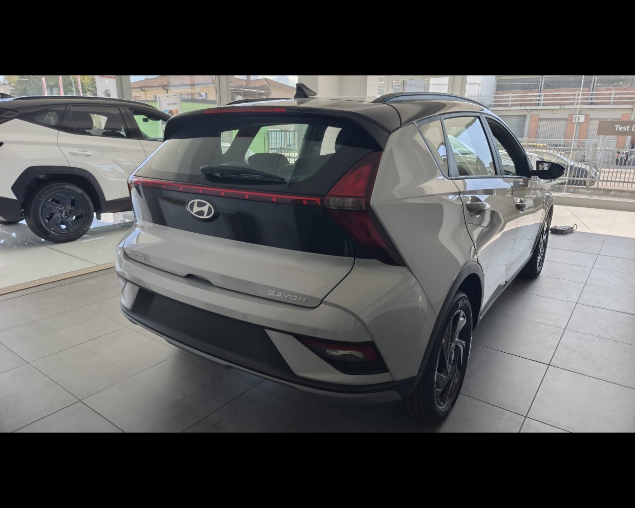 Foto HYUNDAI Bayon MY26 1.0 T-GDI DARK LINE