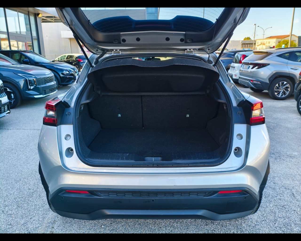 Foto NISSAN Juke 1.6 hev N-Connecta