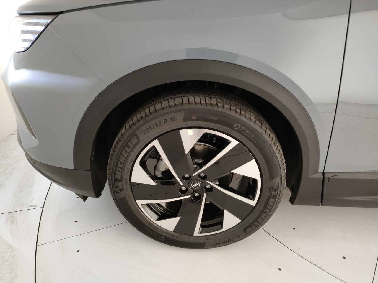 Opel Grandland Nuovo Ibrido benzina Grandland Porto Mantovano