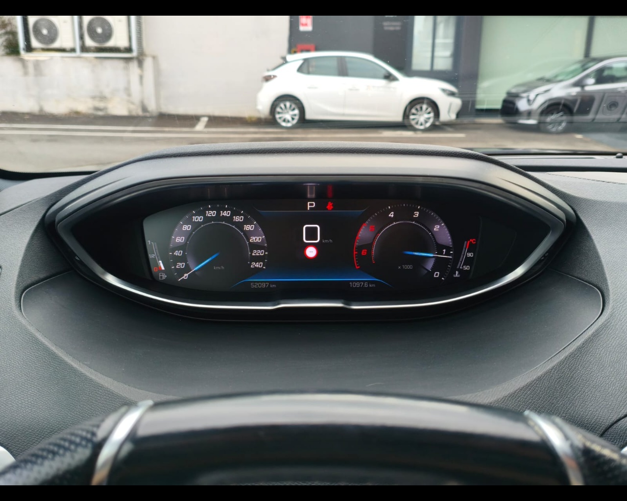 Foto PEUGEOT 3008 1.5 bluehdi GT Pack s&s 130cv eat8