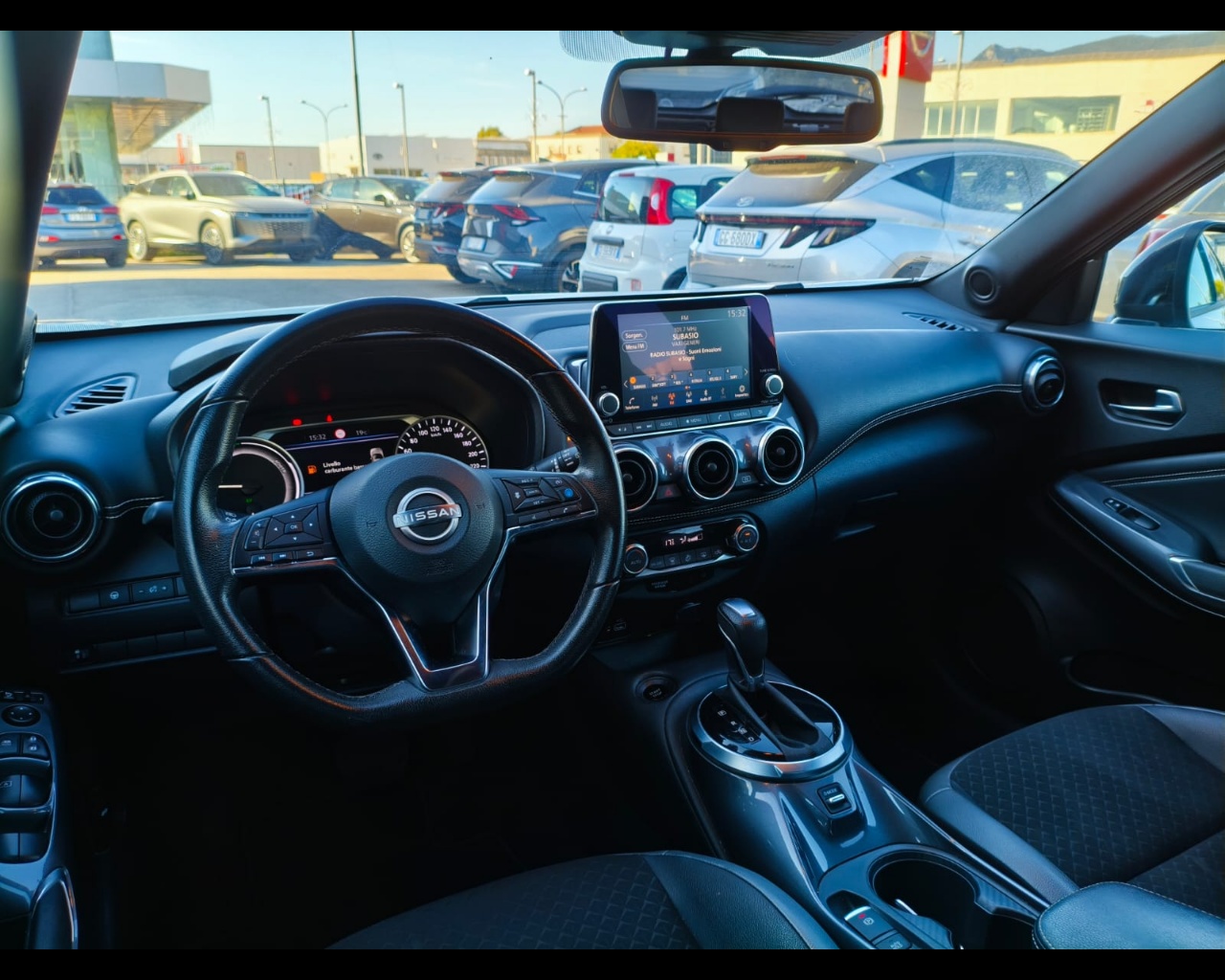 Foto NISSAN Juke 1.6 hev N-Connecta