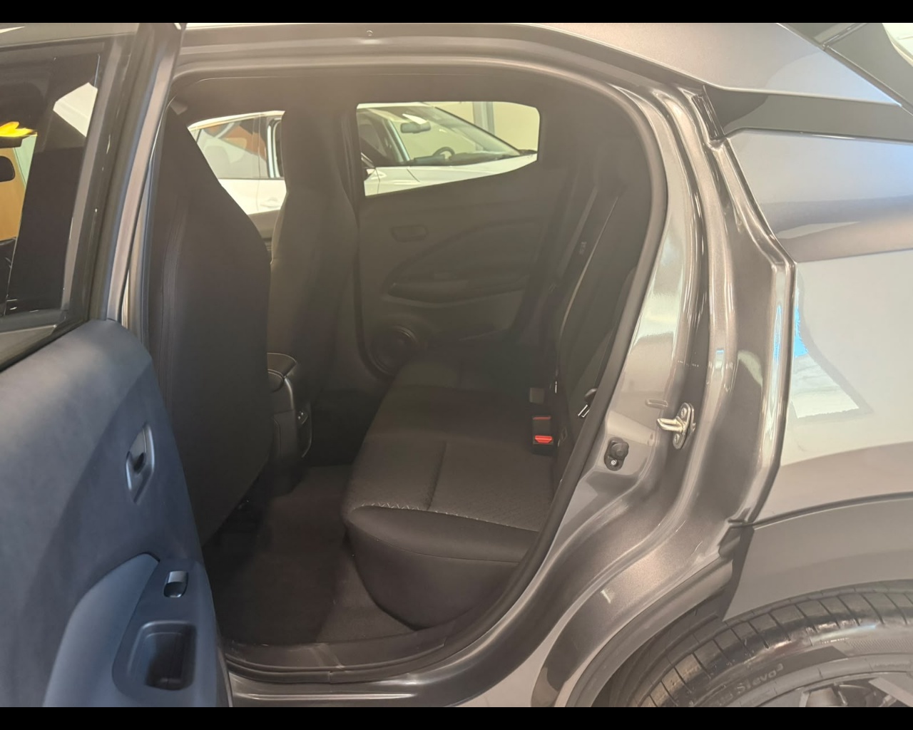 Foto NISSAN JUKE N-CONNECTA MT