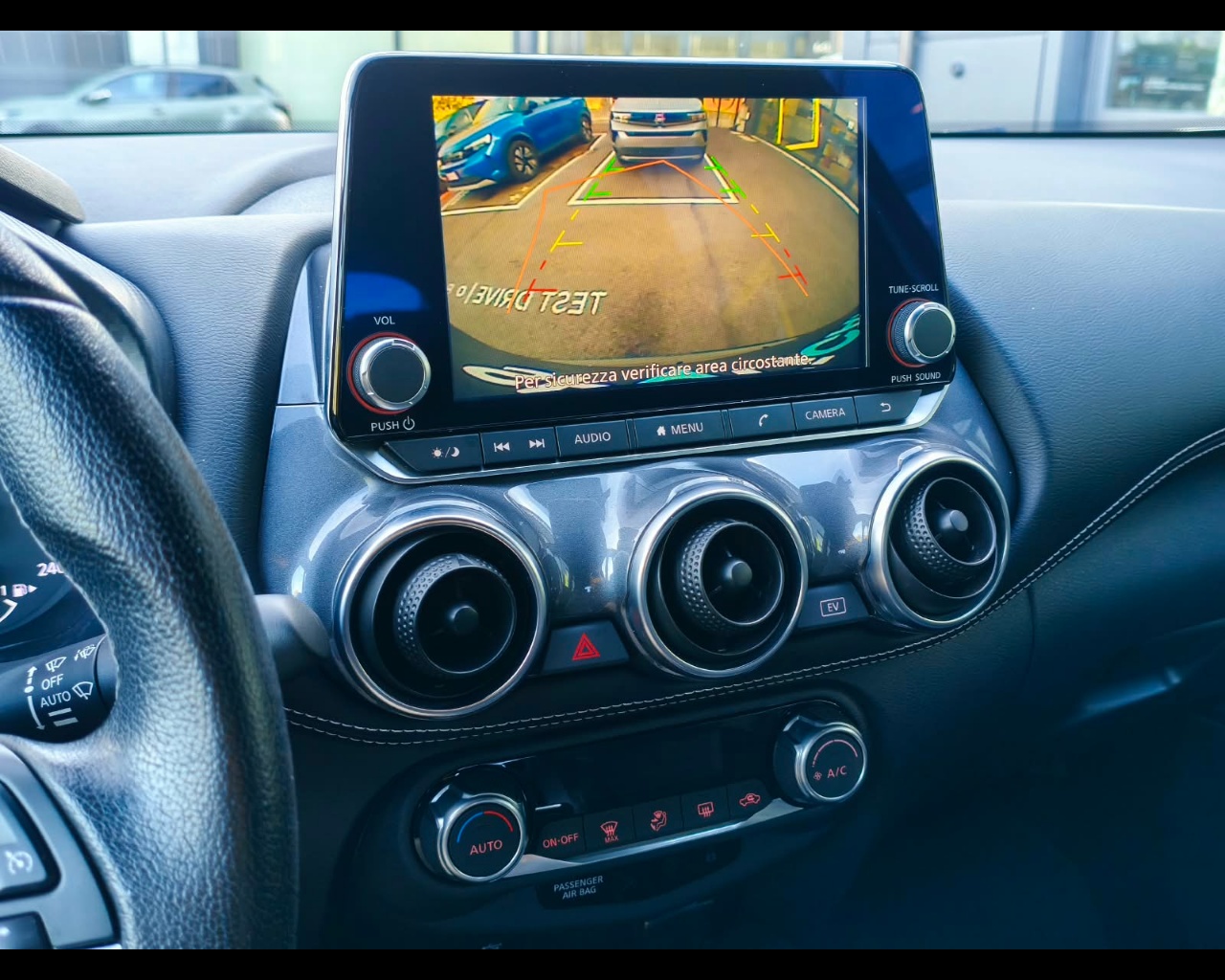 Foto NISSAN Juke 1.6 hev N-Connecta