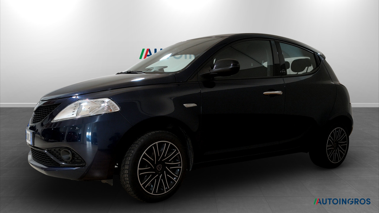 LANCIA Ypsilon Iii 2015 Ypsilon 1.0 firefly hybrid Gold s&s 70cv