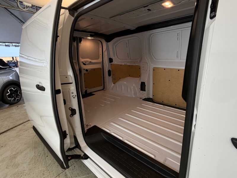 Jumpy M - 1.5 Bluehdi 120 S&s