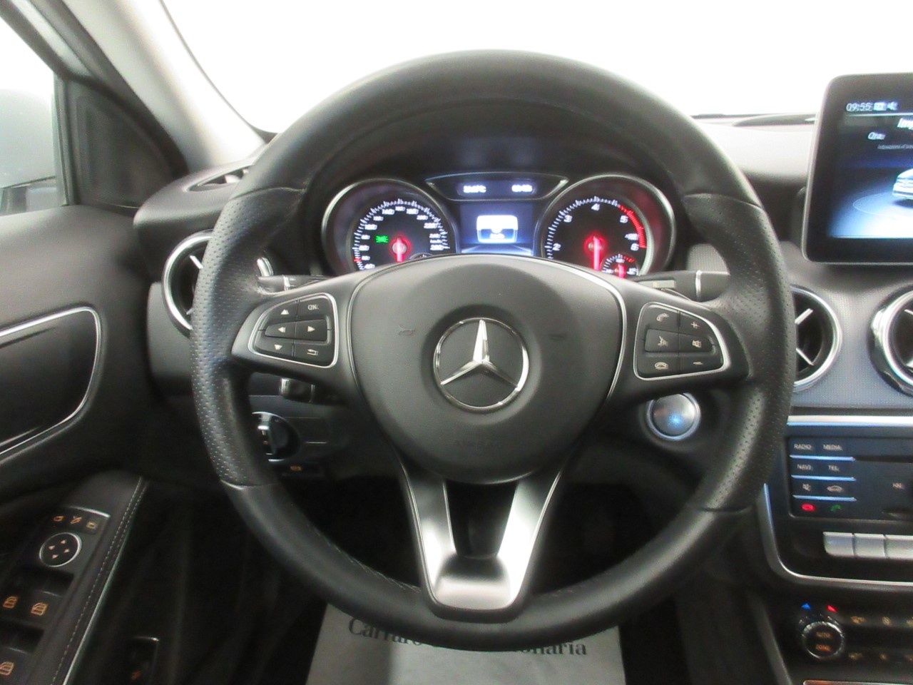 Mercedes GLA GLA 200 D Sport 7G-DCT - 15